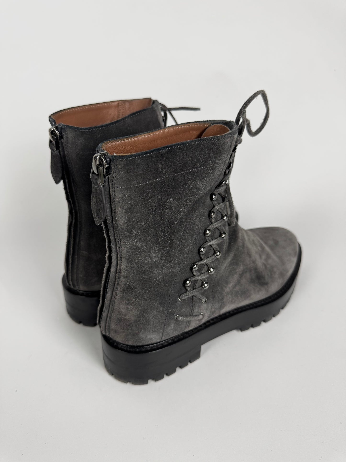 Alaïa Grey Suede Gunmetal Eyelets Asymmetrical Lace Up Lug Sole Back Zip Combat Boots 2010s - 40,5 EU