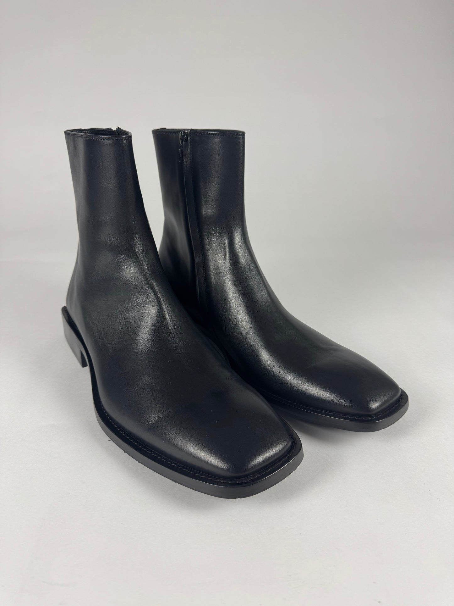 Balenciaga Black Square Rim Carrera Lux Calfskin Boots FW 2019 - 45 EU