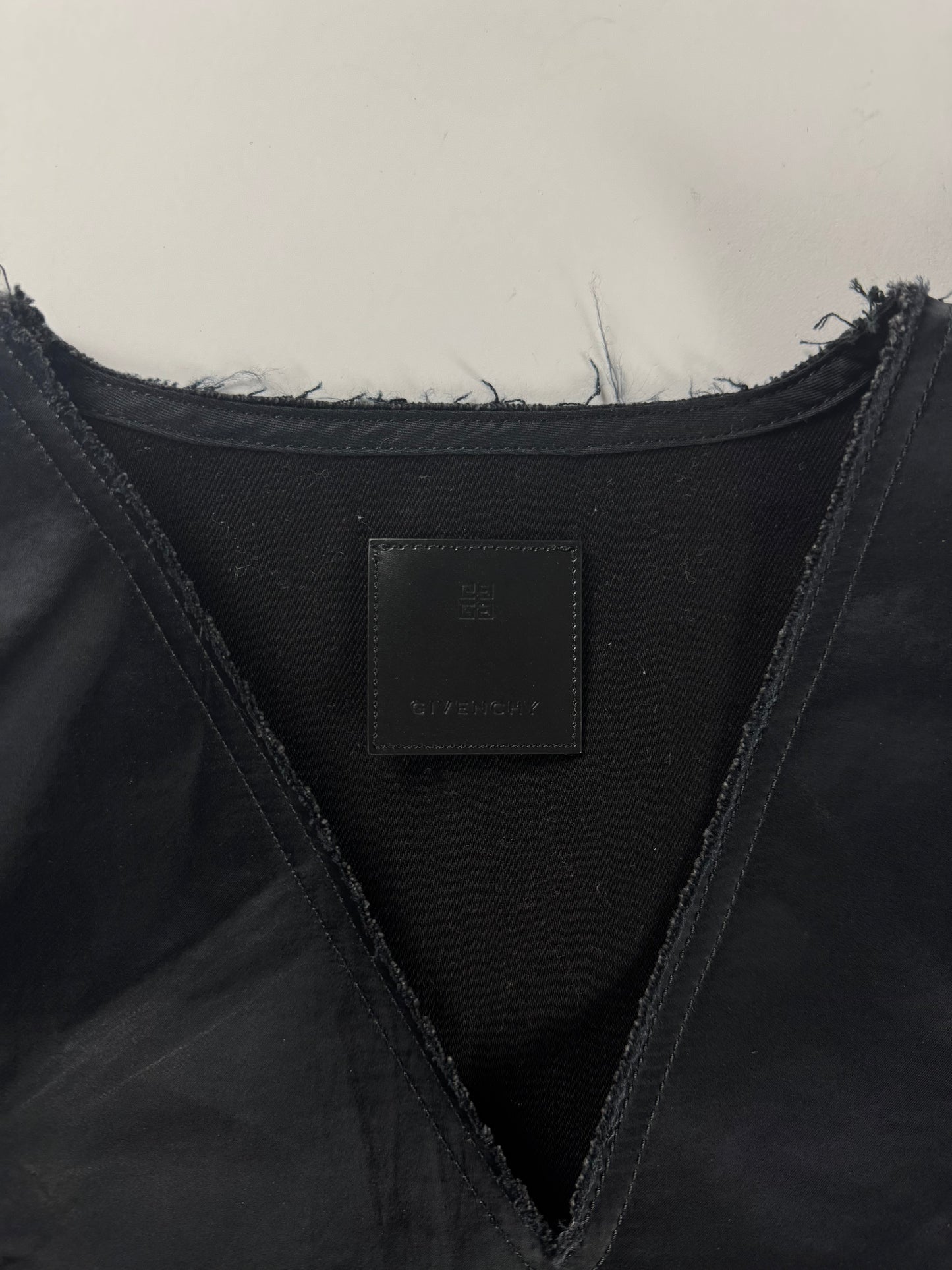 Givenchy Sample Strong V Collar Short Blouse FW 2022 - M