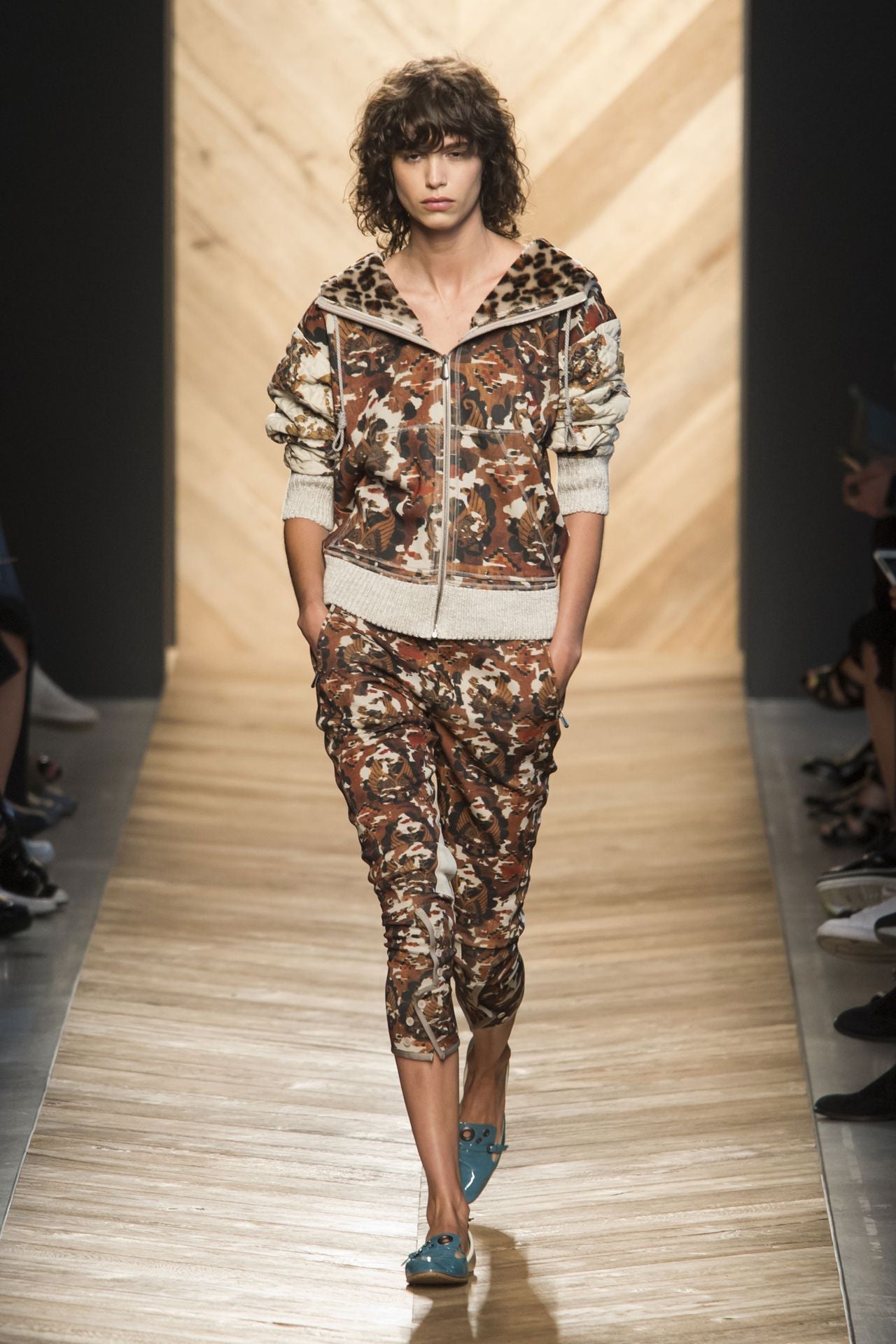 Bottega Veneta Baroque Tapestry Print Leopard Lined Hood Quilted Sleeves Zip Hoodie SS 2016 - S