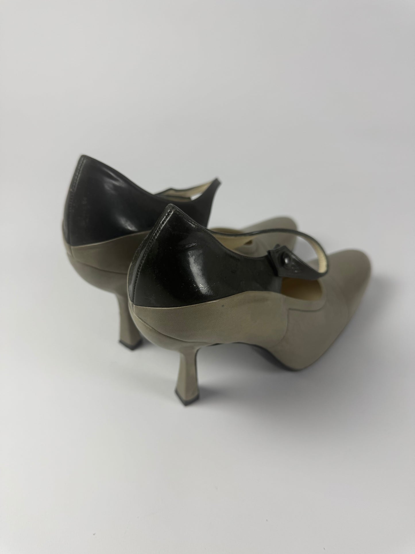 Prada Mary Jane Elegant Two Tones Grey Leather Pumps FW 2001 - 39,5 IT/40,5 EU