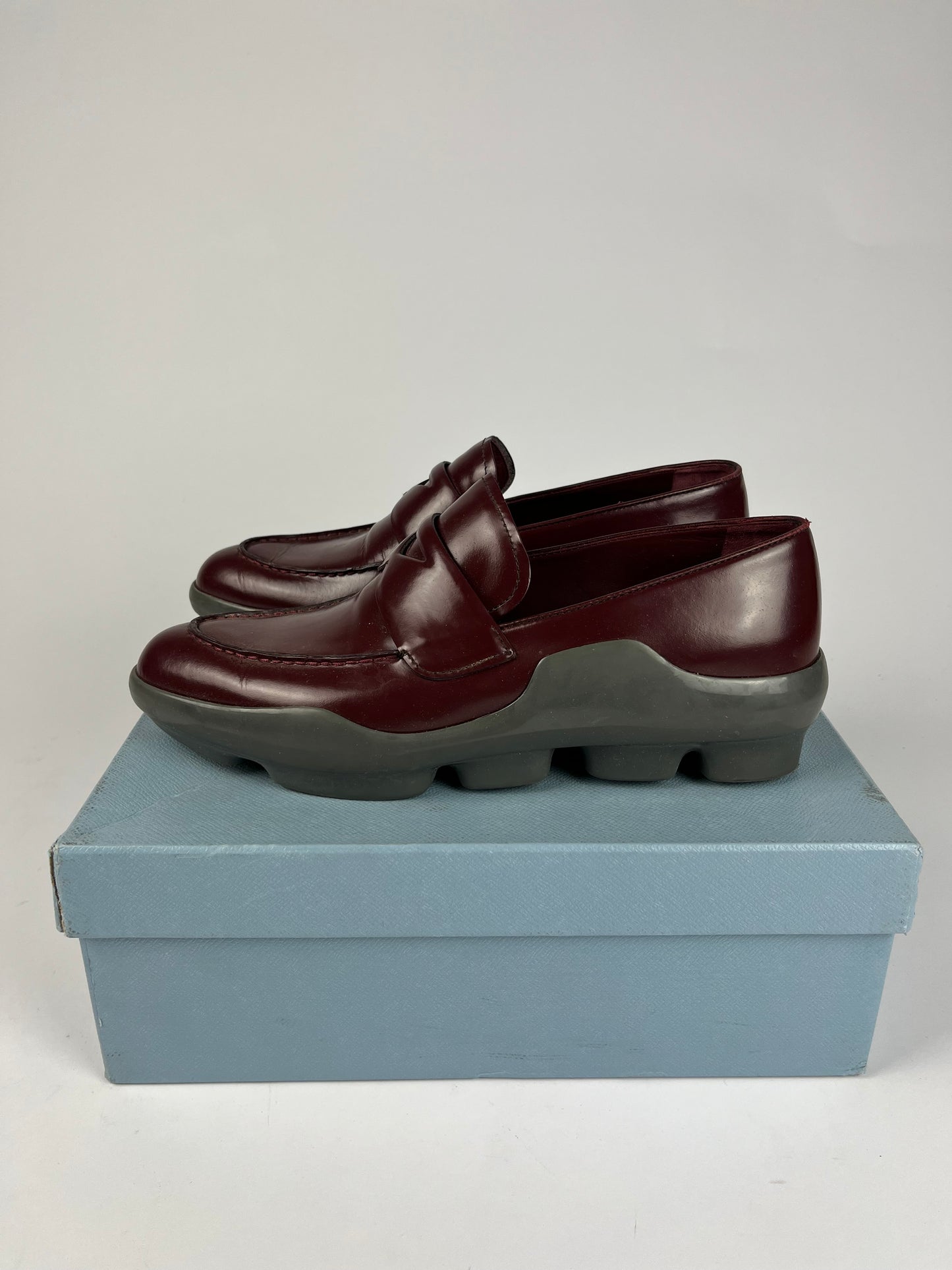 Prada Wine Red Leather Platform Loafers FW 2015 - 40 EU