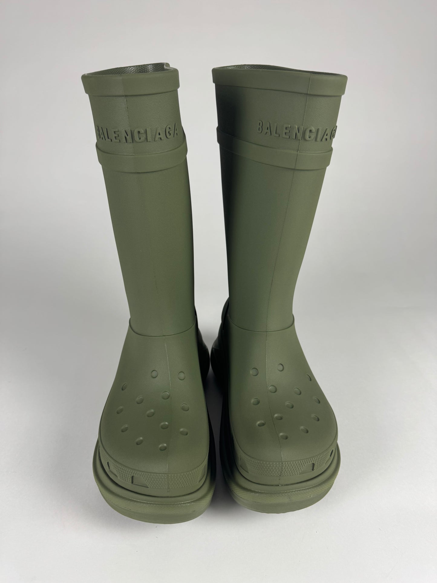 Balenciaga Green Military Oversized Crocs Fisher High Boots Resort 2022 - 44 EU