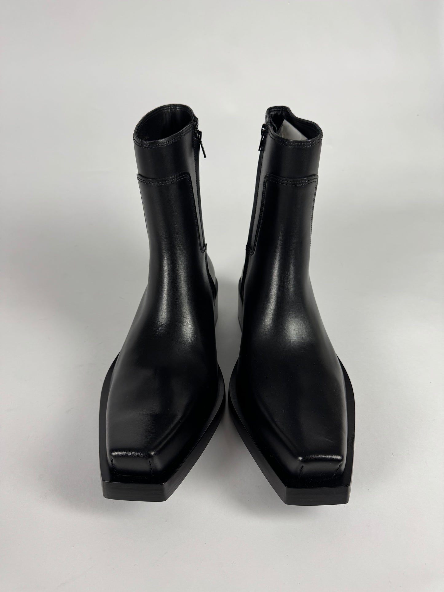Balenciaga Santiago New Matt Calfskin Cowboy Boots Pre Fall 2023 - 44 EU