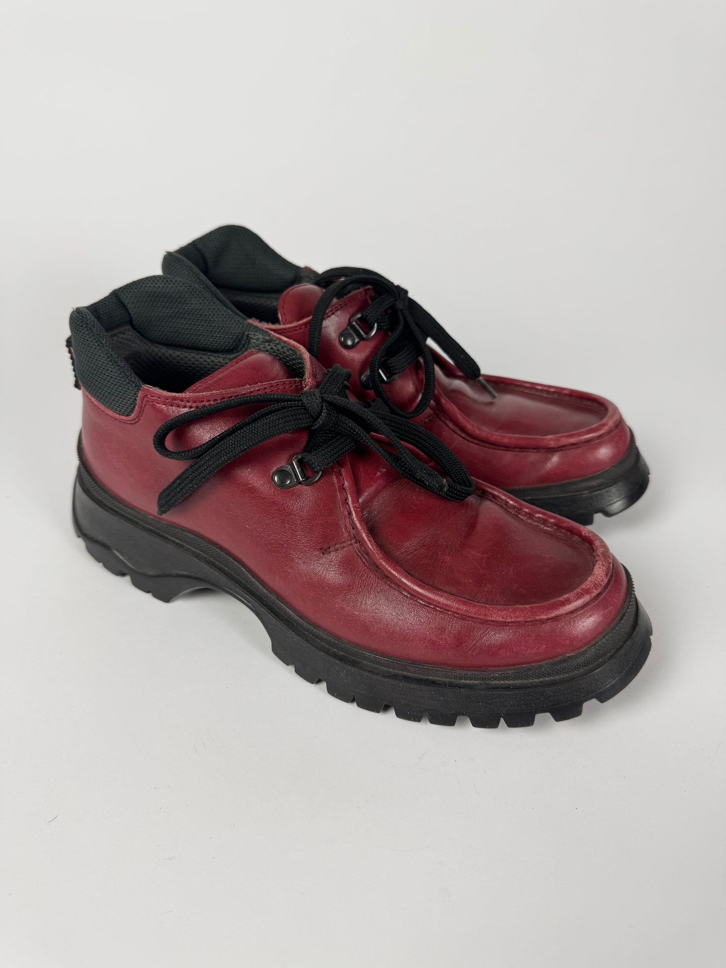 Prada Red Leather Vibram Platform Shoes FW 1999 - 39 IT/39,5 EU