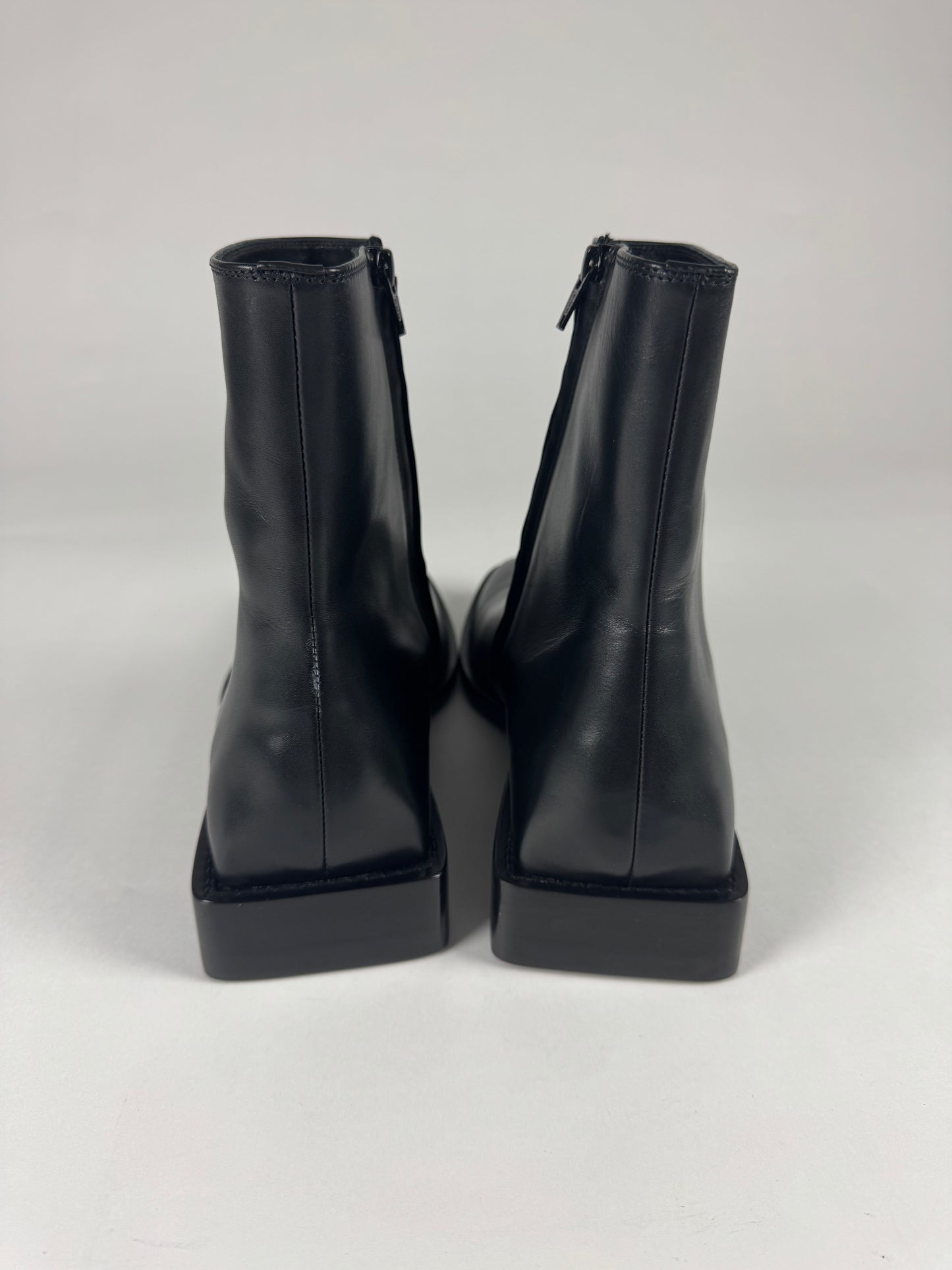 Balenciaga Black Square Rim Carrera Lux Calfskin Boots FW 2019 - 45 EU