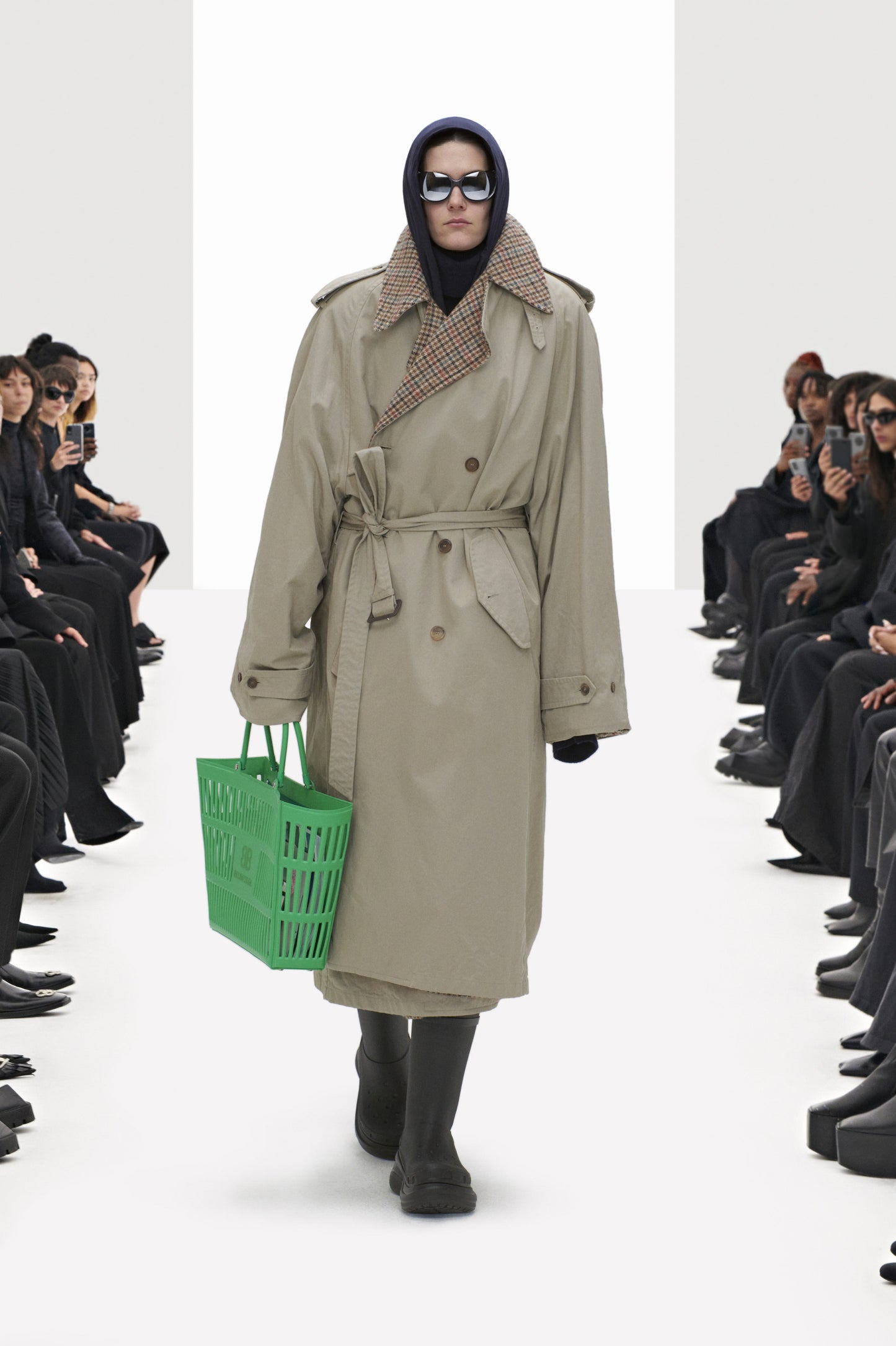 Balenciaga Green Military Oversized Crocs Fisher High Boots Resort 2022 - 44 EU