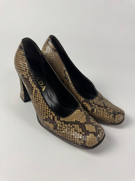 Prada Yellow Snakeskin Leather Square Toe Pumps 1990s - 35 IT/36 EU