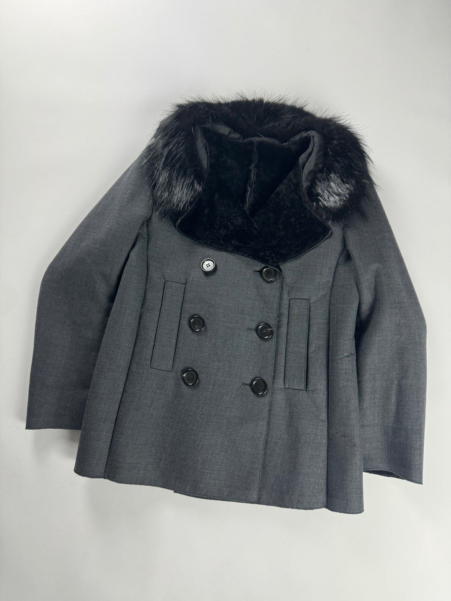 Prada Wool Inside Sheep Fur Elegant Collar FW 2010 - XS