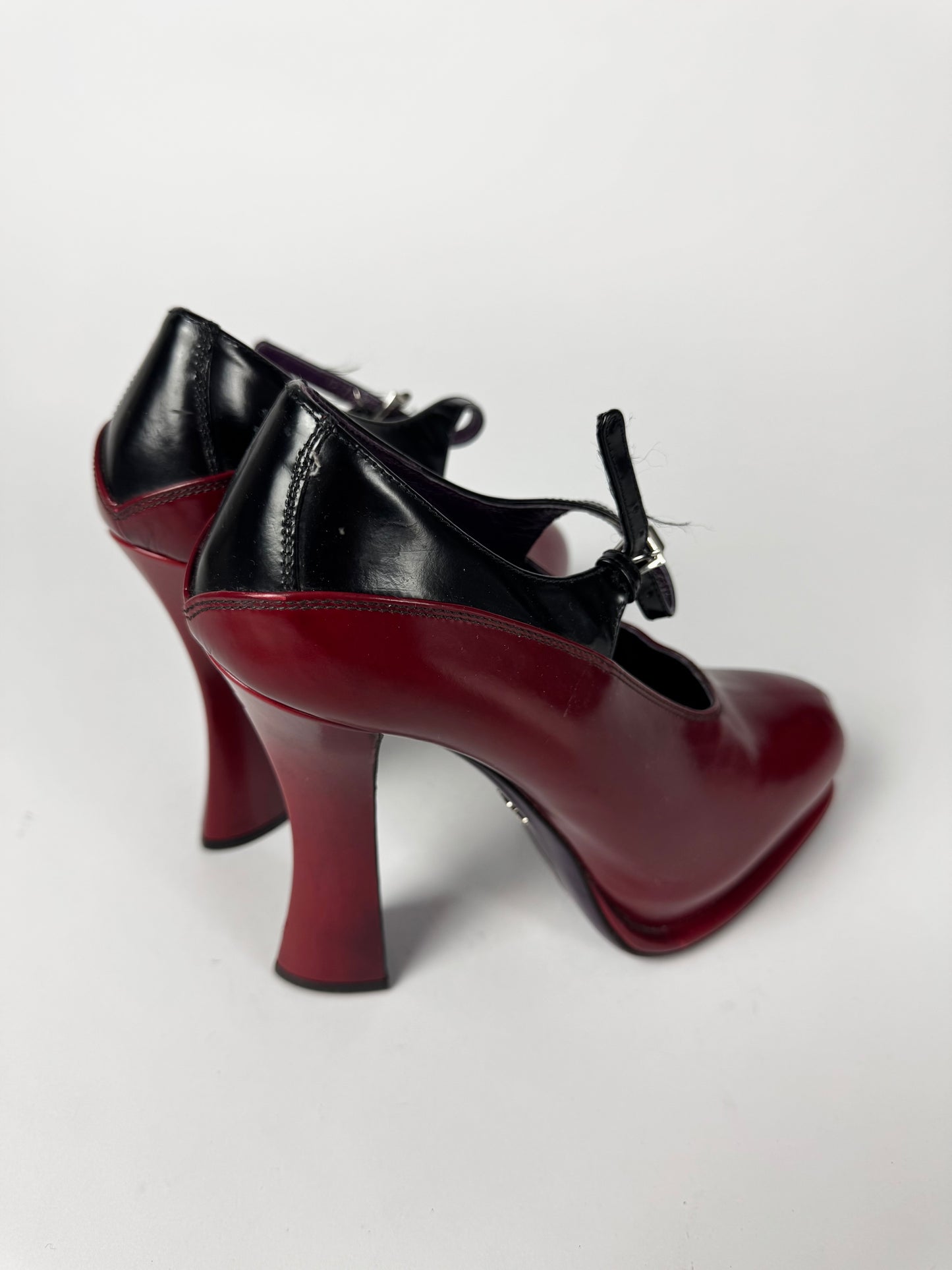 Prada Dipped Red Burgundy High Platform Mary Jane Round Toe Heels FW 2012 - 38 IT/38,5 EU