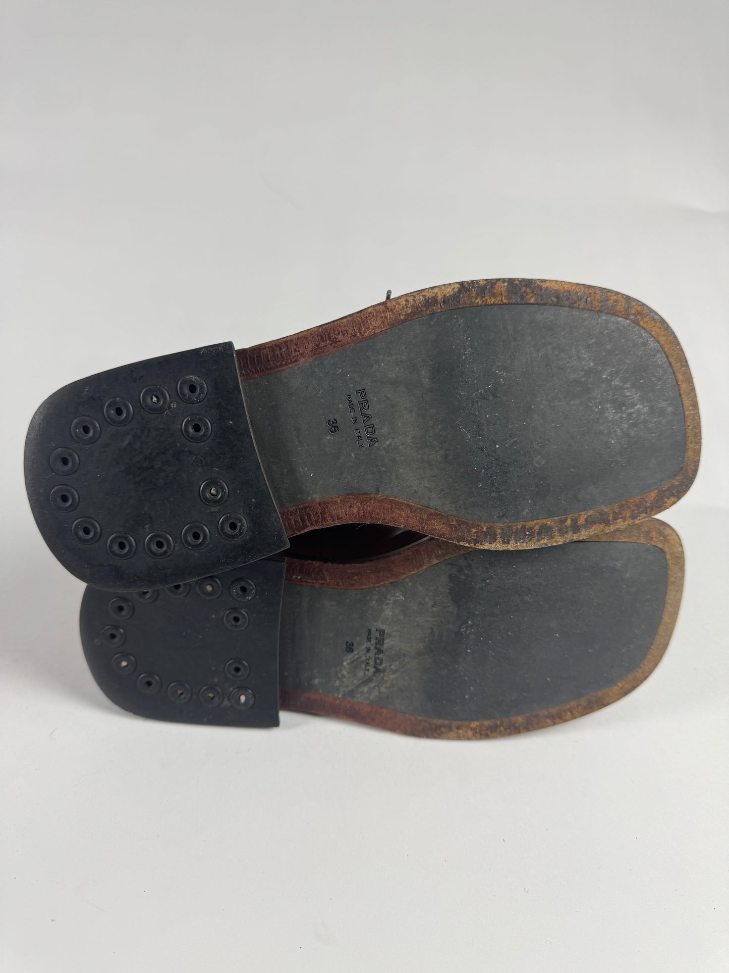 Prada Camel Leather Square Toe Low Shoes FW 1999 - 36 IT/37 EU