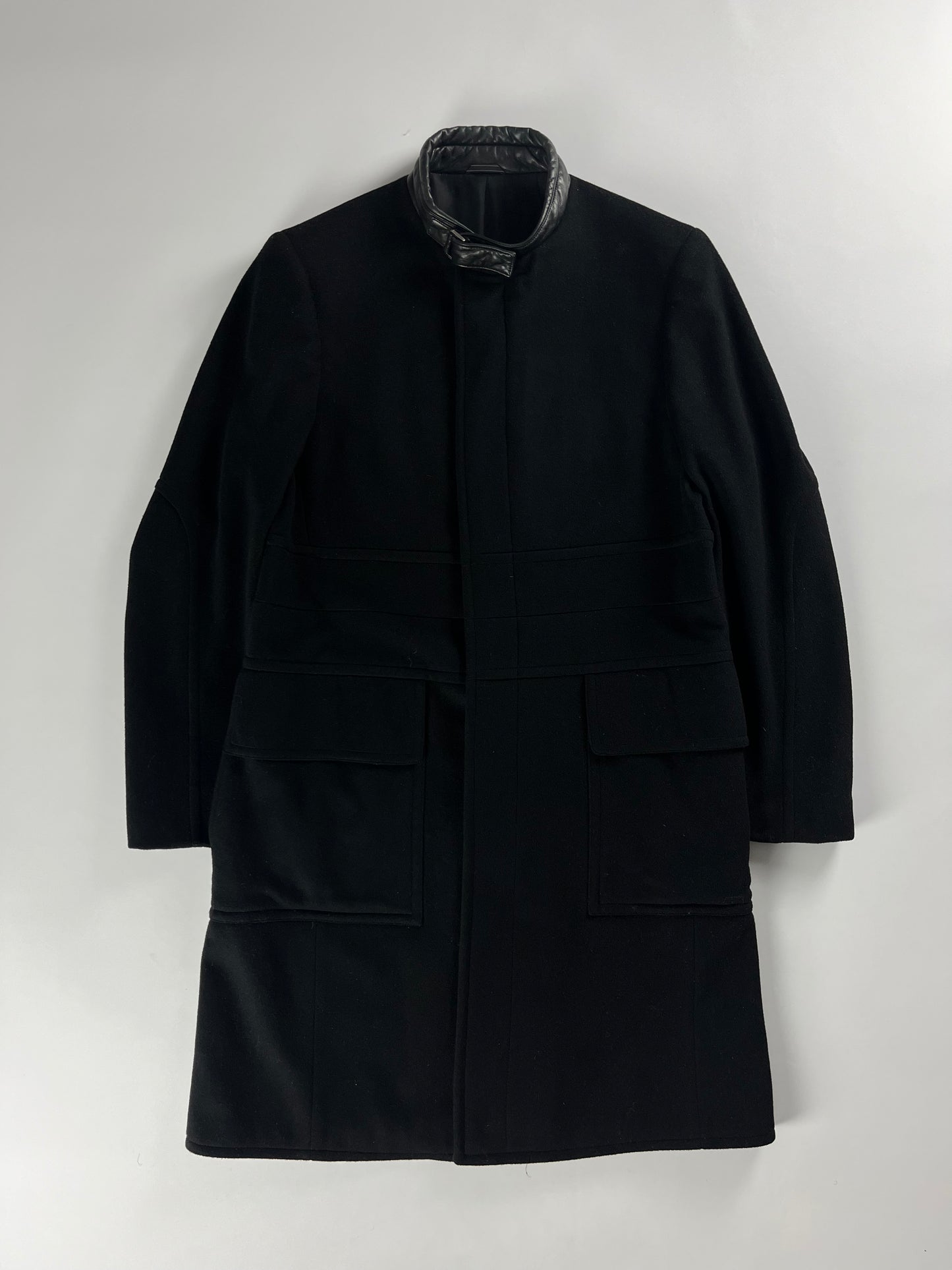 Gucci Black Wool Leather Belt Collar Long Coat FW 2000 - M