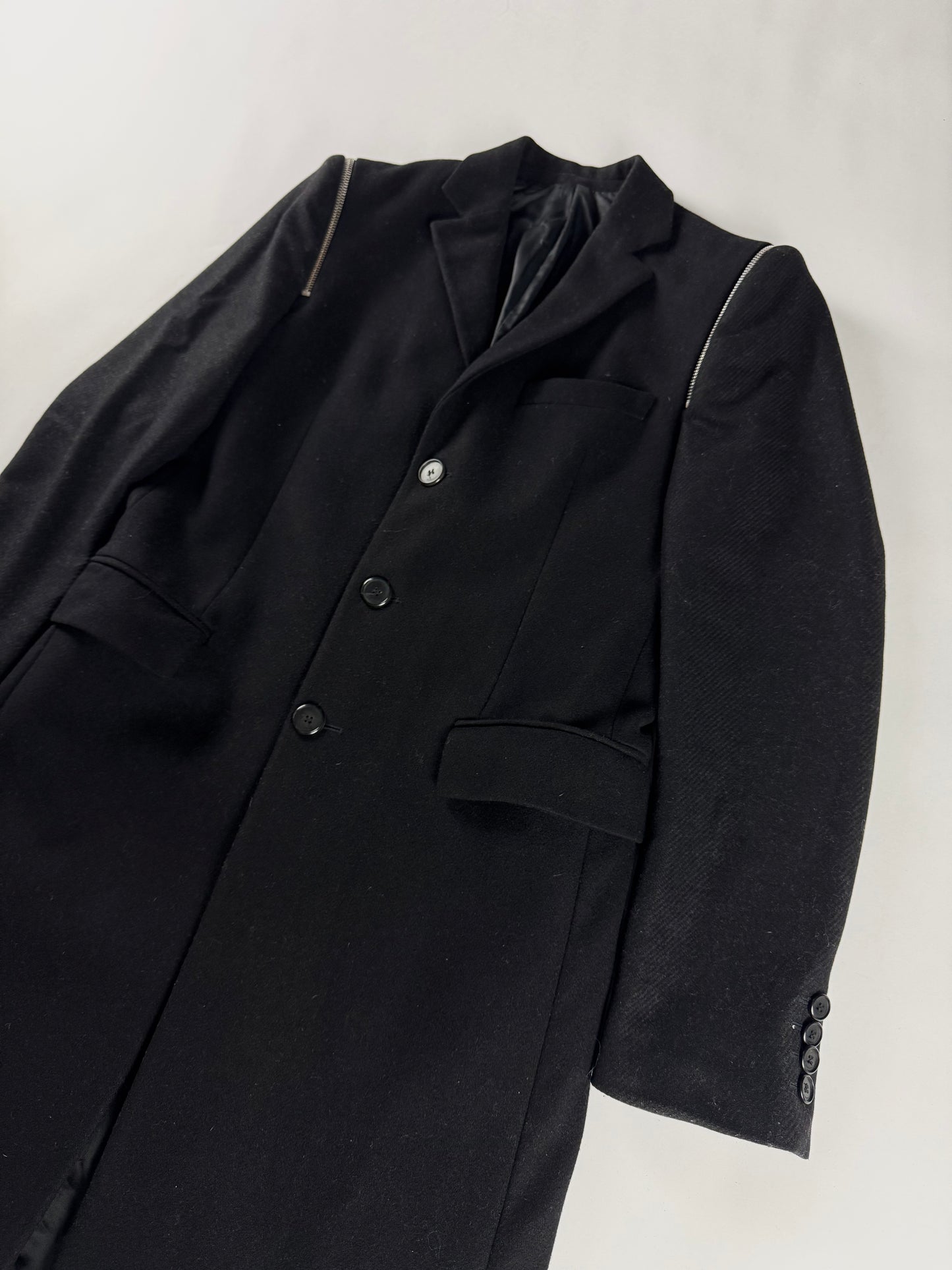 Givenchy Zip Detail Minimalist Dark Wool Coat FW 2016 - M