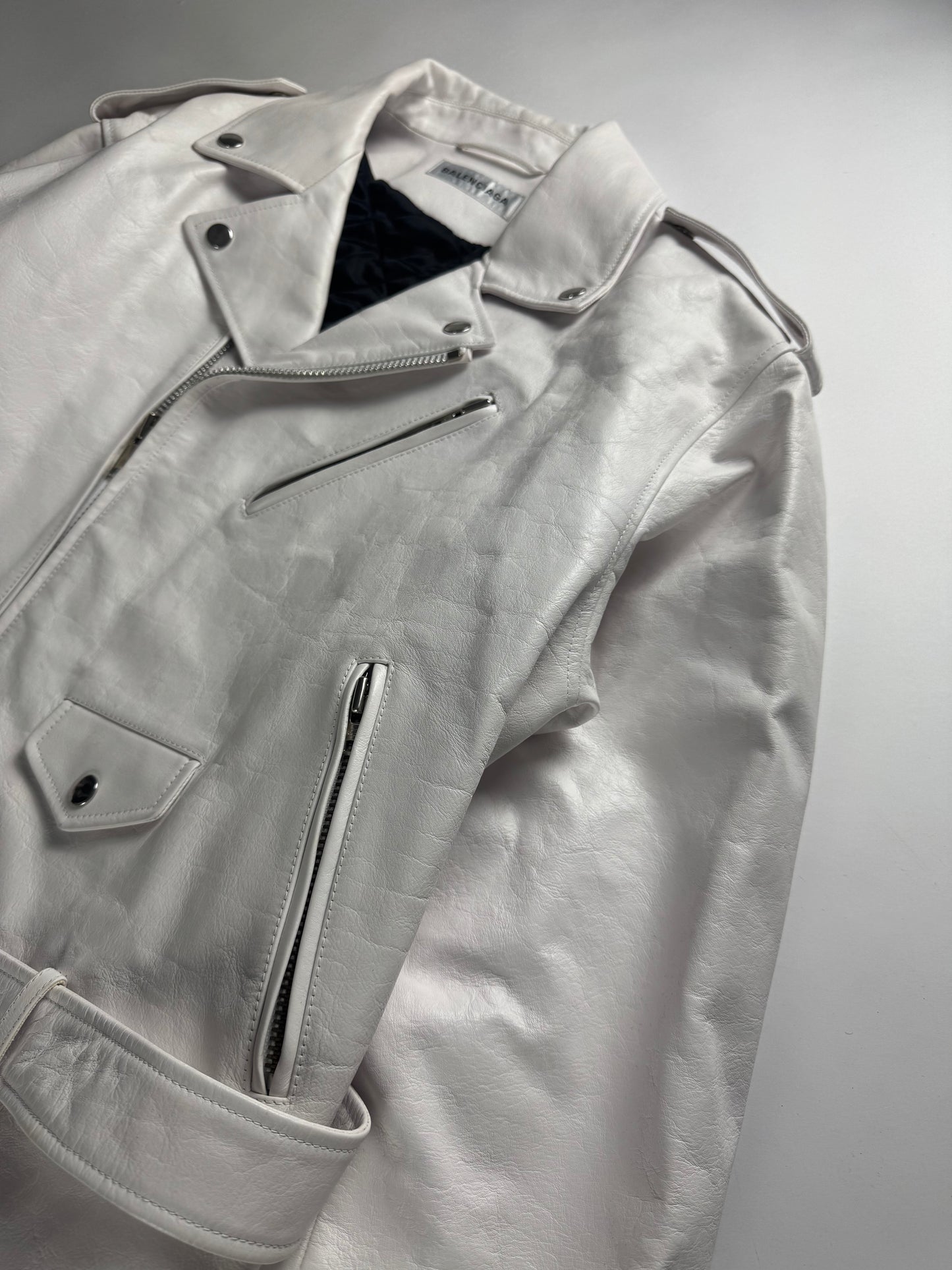 Balenciaga 80s Biker Smooth Optical White Calf Leather Oversized Perfecto Jacket SS 2020 - M