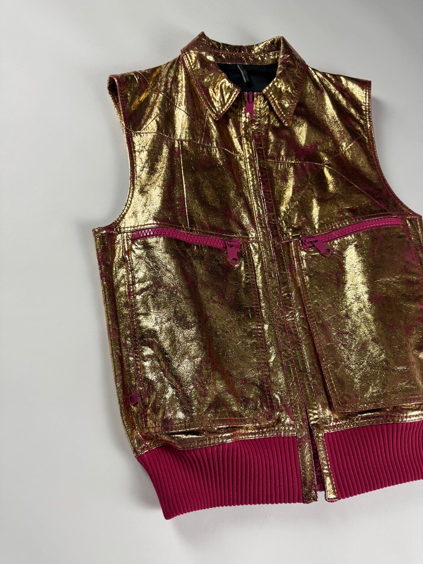 Dior Homme Sample Oro Fluxia Gold Crinkled Metallic Fuchsia Zip Trim Leather Sleeveless Jacket SS 2009 - M