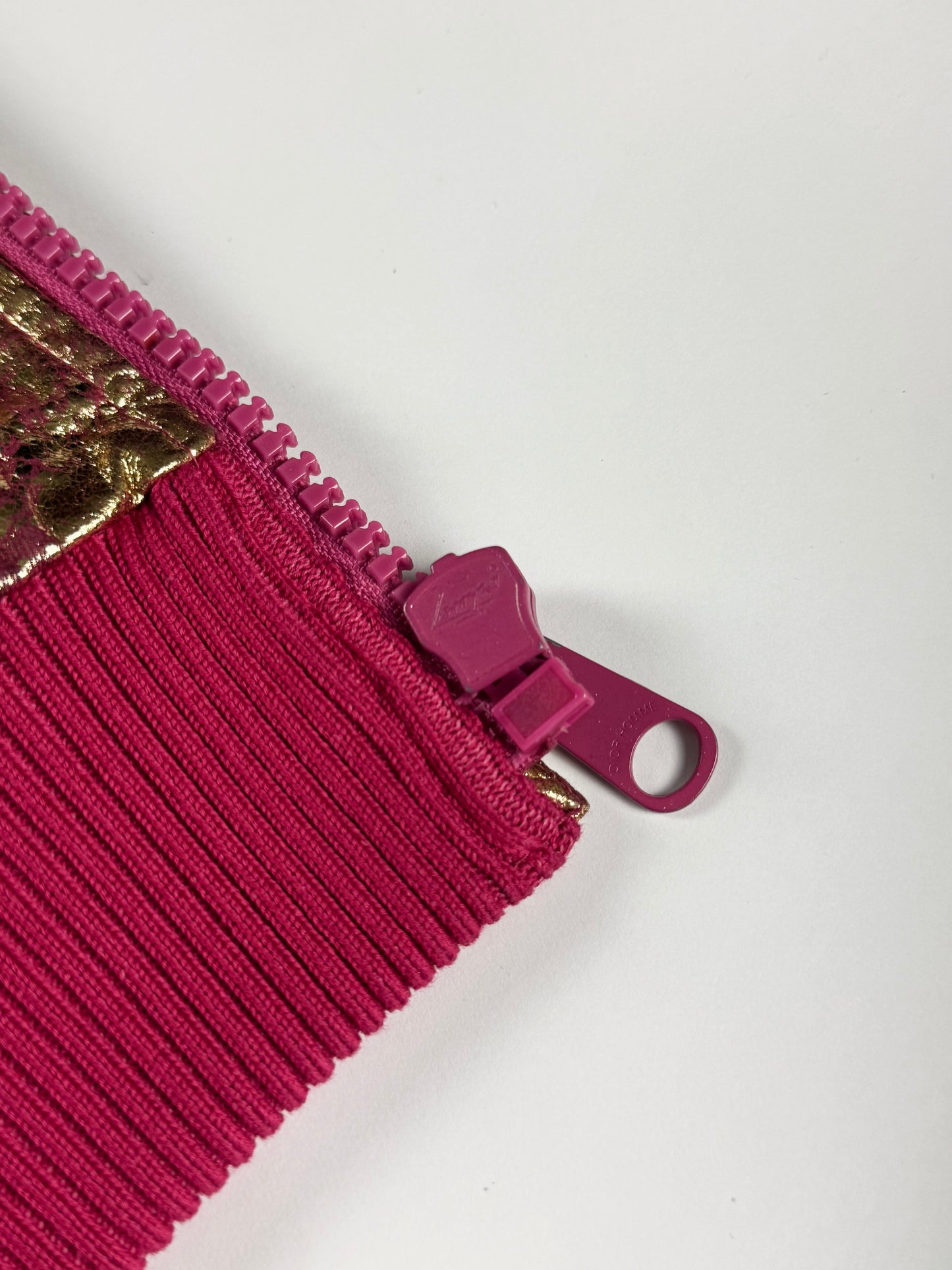 Dior Homme Sample Oro Fluxia Gold Crinkled Metallic Fuchsia Zip Trim Leather Sleeveless Jacket SS 2009 - M