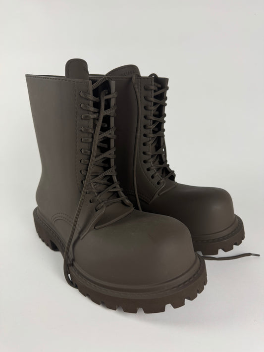 Balenciaga Brown Laced Steroid Oversized Boots Resort 2023 - 44 EU