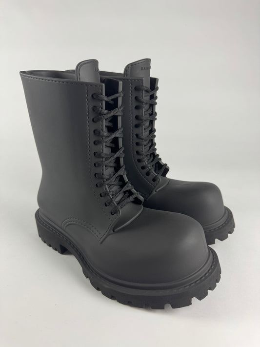 Balenciaga Black Laced Steroid Oversized Boots Resort 2023 - 44 EU