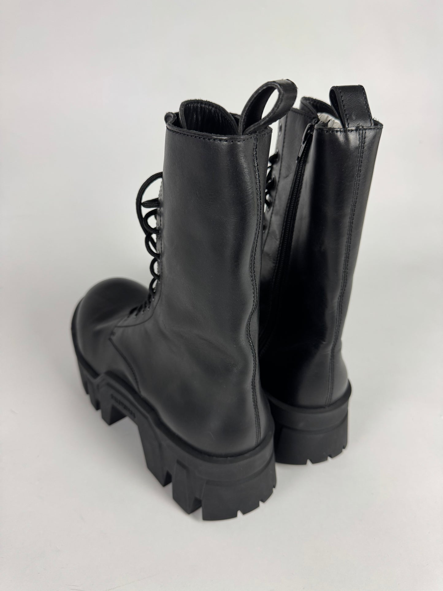 Balenciaga Bulldozer Lace Up Matt Smooth Calfskin Black Boots SS 2023 - 43 EU