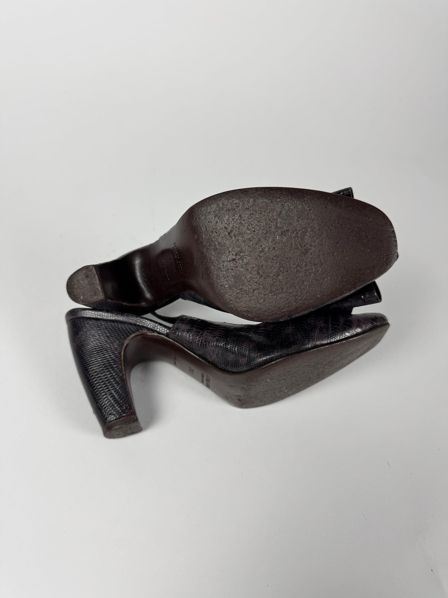 Miu Miu Aubergine Crocodile Embossed Leather Peep Toe Slingback Block Heel Pumps 2000s - 38,5 IT/39 EU