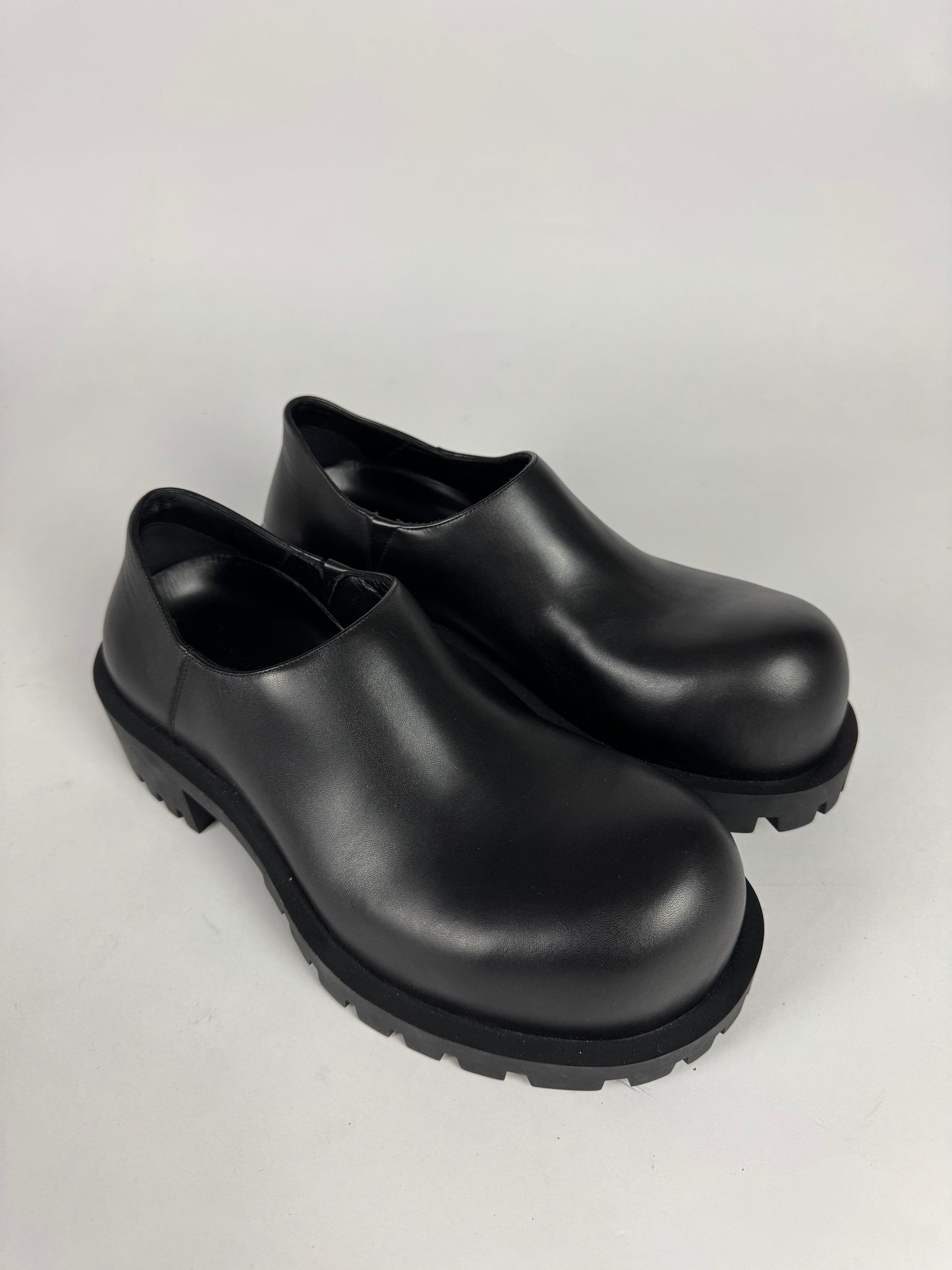 Balenciaga Hummer Leather New Matt Low Derbie FW 2022 - 44 EU