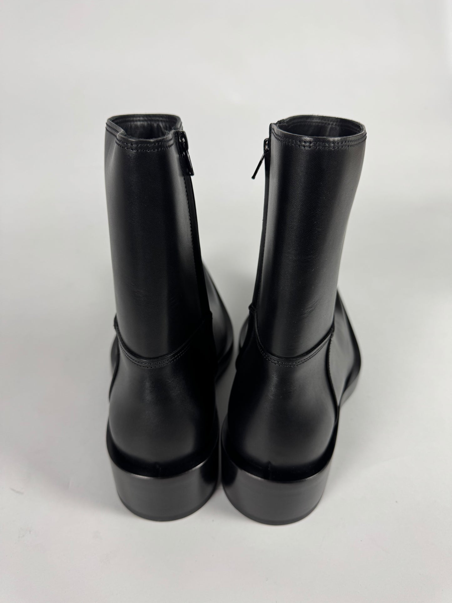 Balenciaga Santiago New Matt Calfskin Cowboy Boots Pre Fall 2023 - 44 EU