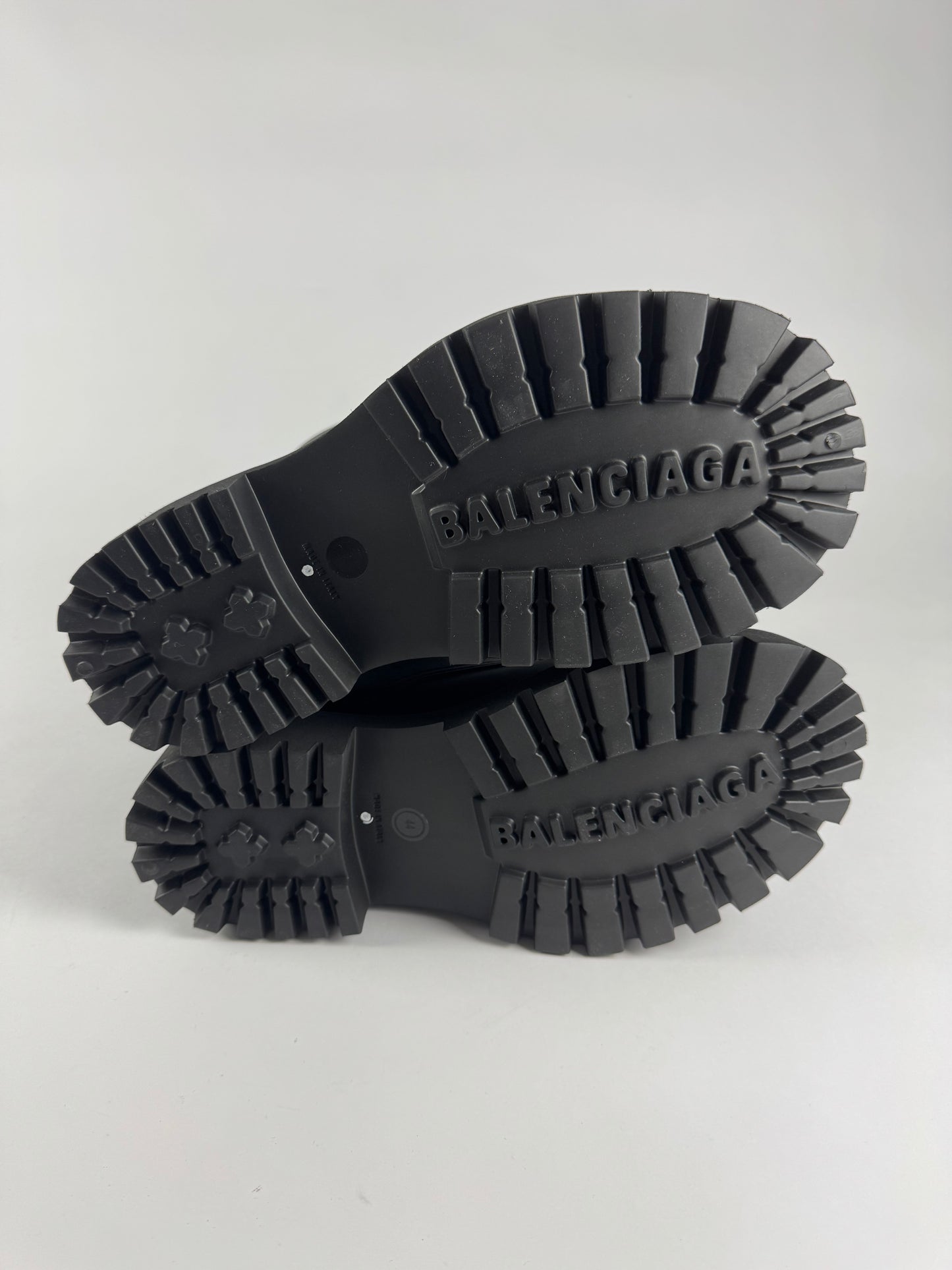 Balenciaga Black Laced Steroid Oversized Boots Resort 2023 - 44 EU