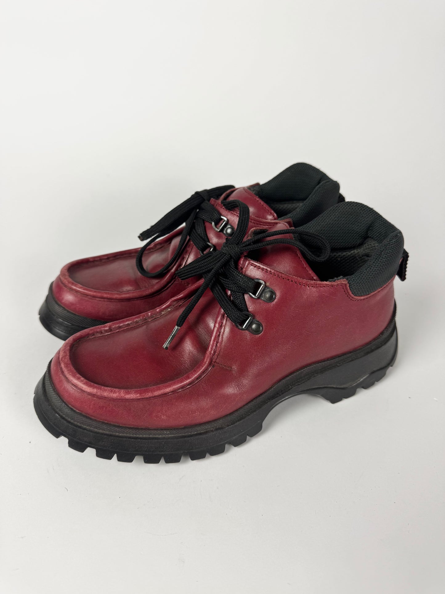 Prada Red Leather Vibram Platform Shoes FW 1999 - 39 IT/39,5 EU